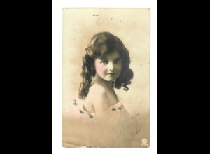 Rus: 1916: Feldpost Ansichtskarte mit Mädchen