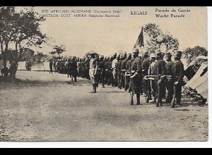 Ansichtskarte Belgisch Kongo, Besetzung DOA, 1920: Kigali, Parade de Garde